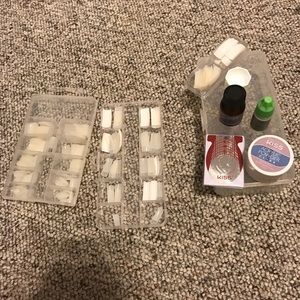 Nail tips & Acrylic stuff! 👛
